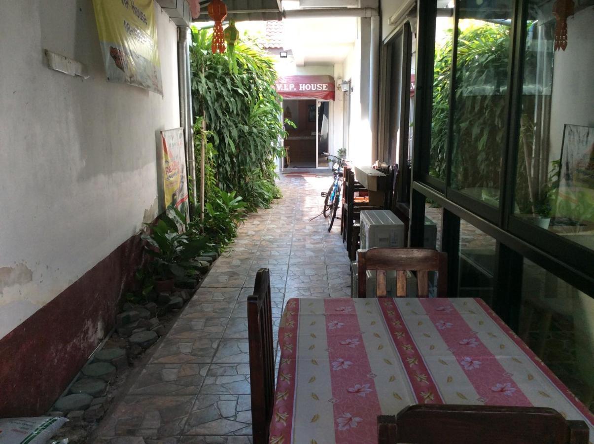 Hotel V.I.P. House Chiang Mai Esterno foto
