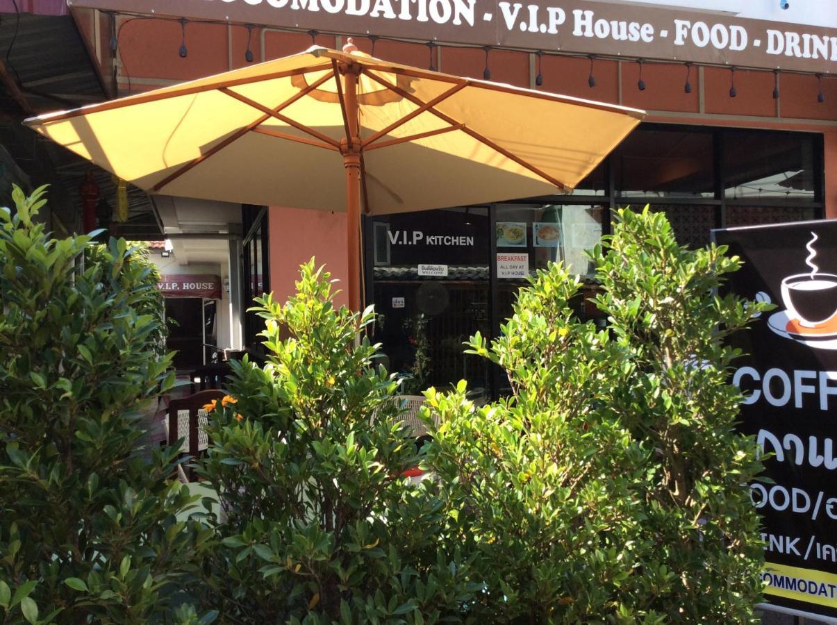 Hotel V.I.P. House Chiang Mai Esterno foto