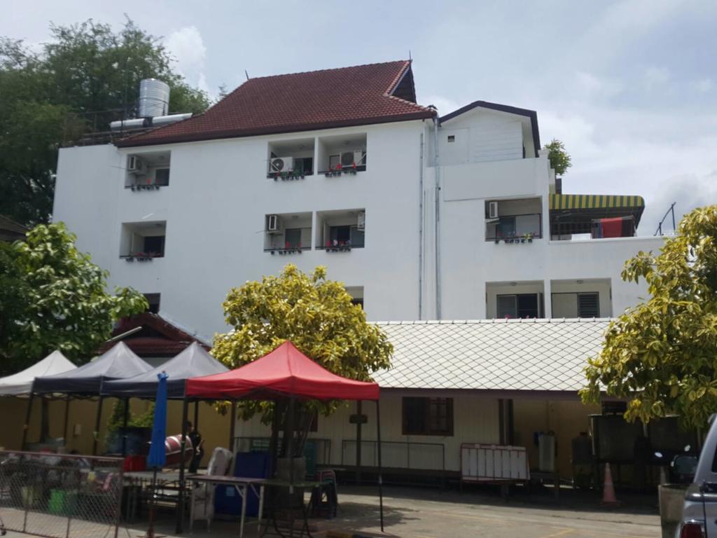 Hotel V.I.P. House Chiang Mai Esterno foto